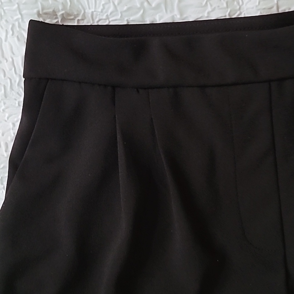 Ann Klein Black Pleaded Wide Leg Highwaist Pull On Ankle Pants, Size M - Picture 13 of 16